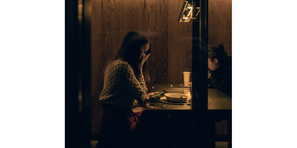 Reacting to a Cancer Diagnosis