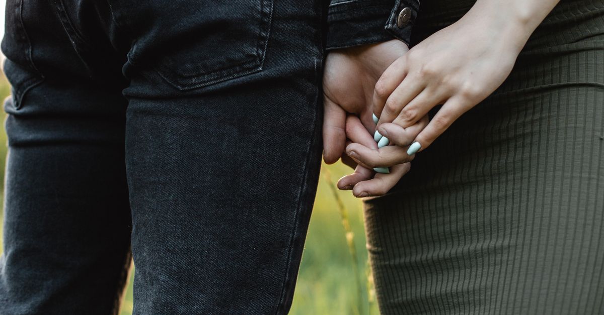 How to Support a Friend Living With Cancer